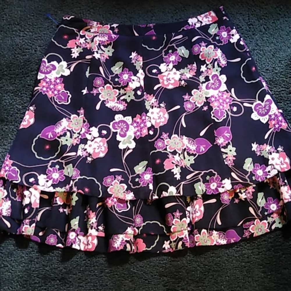 Loft  skirt, size 10, multi color